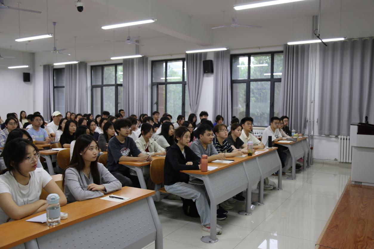 481d18ebb1b5759a2753c45d418e69c